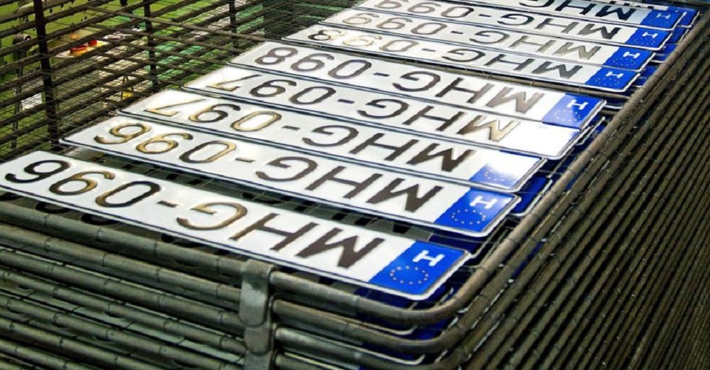 Itt az új sláger a feketepiacon – a magyar rendszám!